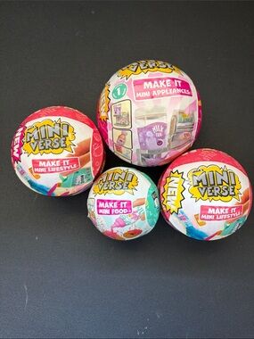 Mini Verse Make It Surprise Balls lot of 4 appliances mini good lifestyle